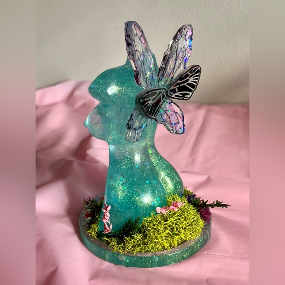 𝐑𝐞𝐬𝐢𝐧 𝐁𝐮𝐬𝐭 - 𝐂𝐨𝐭𝐭𝐚𝐠𝐞𝐜𝐨𝐫𝐞! ***𝐇𝐀𝐍𝐃𝐌𝐀𝐃𝐄*** - Picture 3 of 3